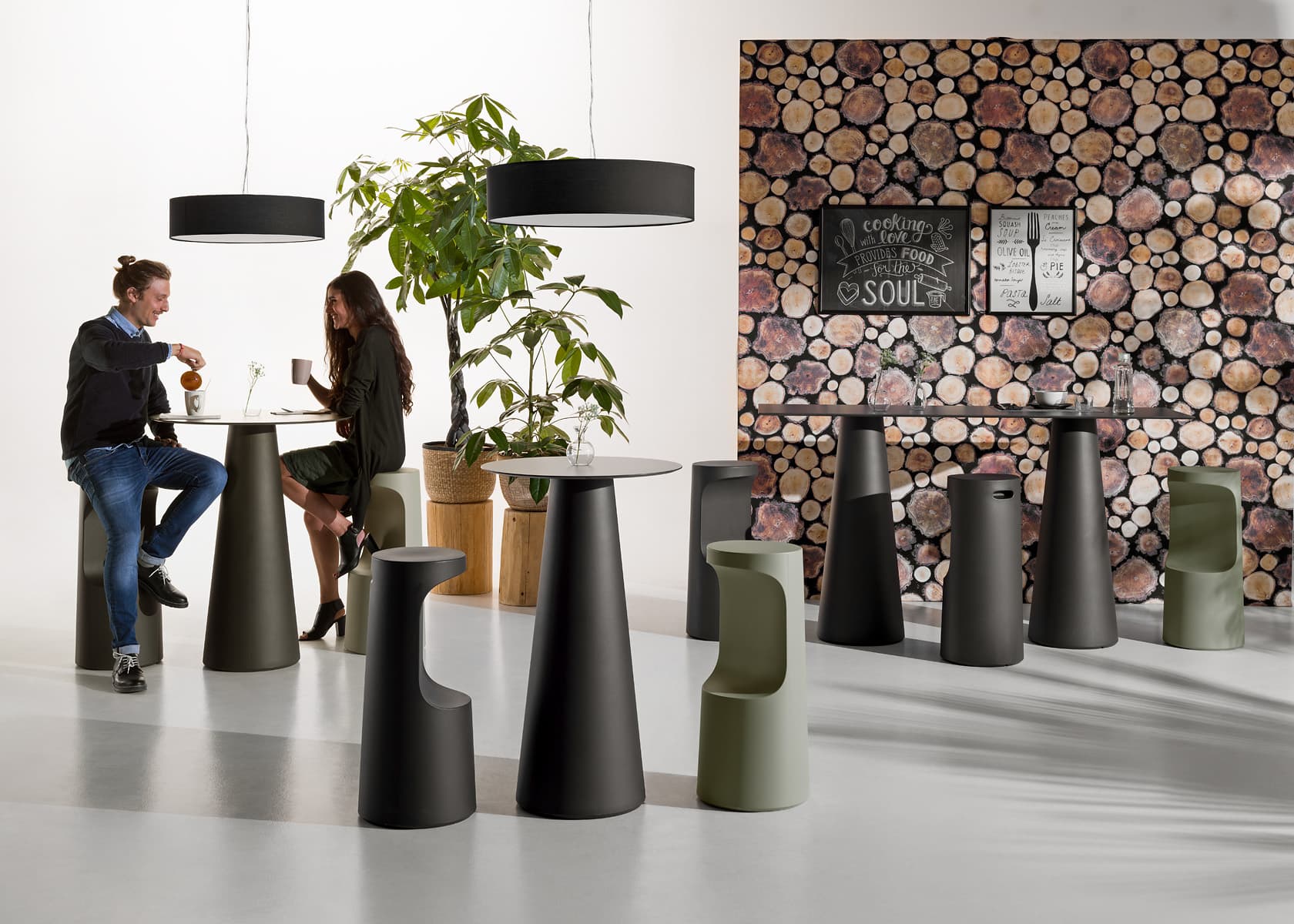 Fura Stool 4
