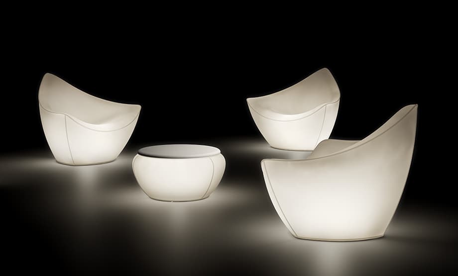 Vela Armchair 11