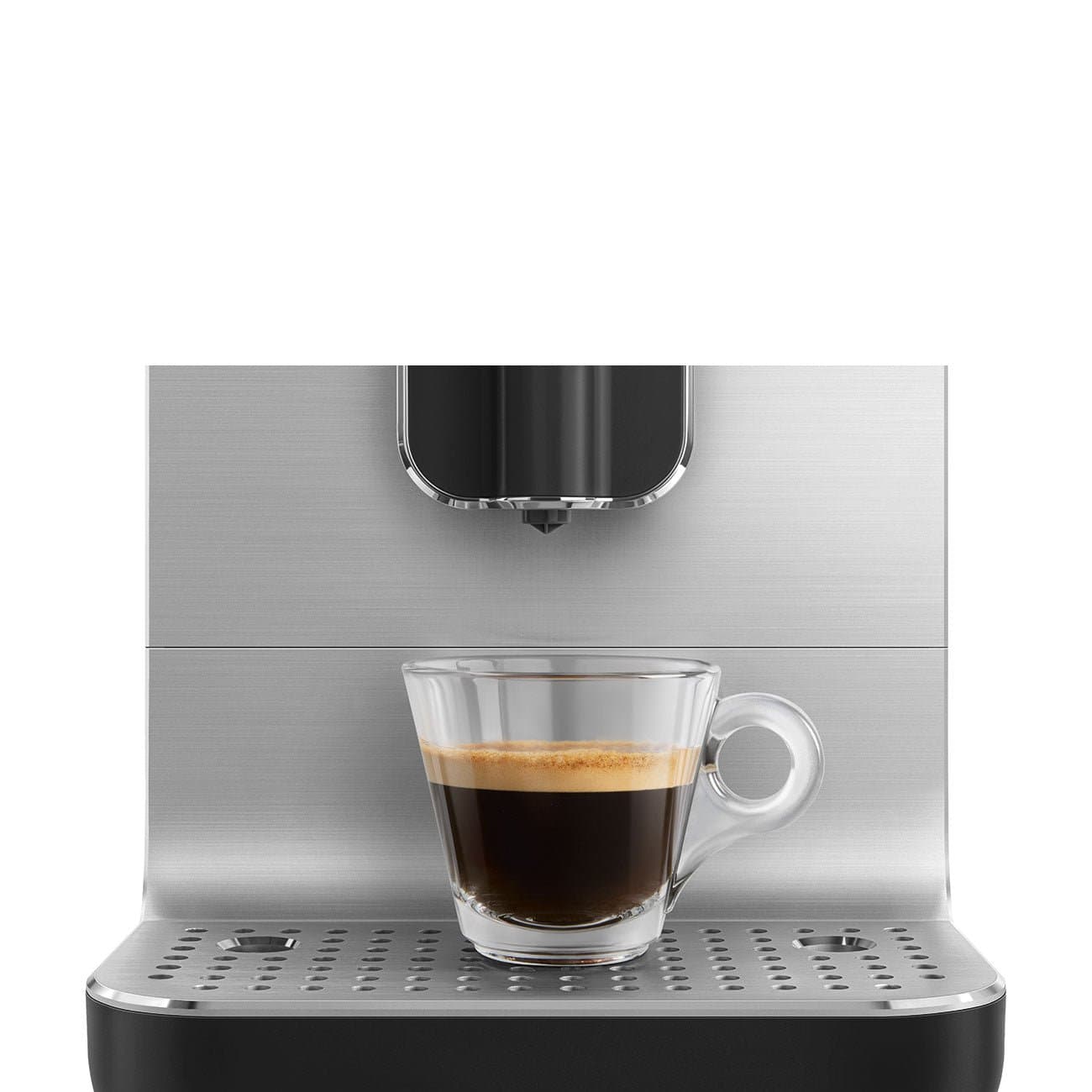 Espressor Smeg BCC01BLMEU 6