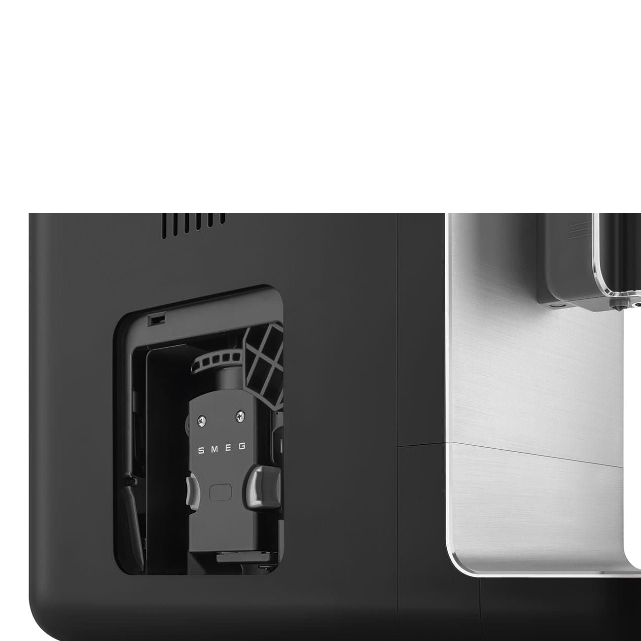 Espressor Smeg BCC01BLMEU 7