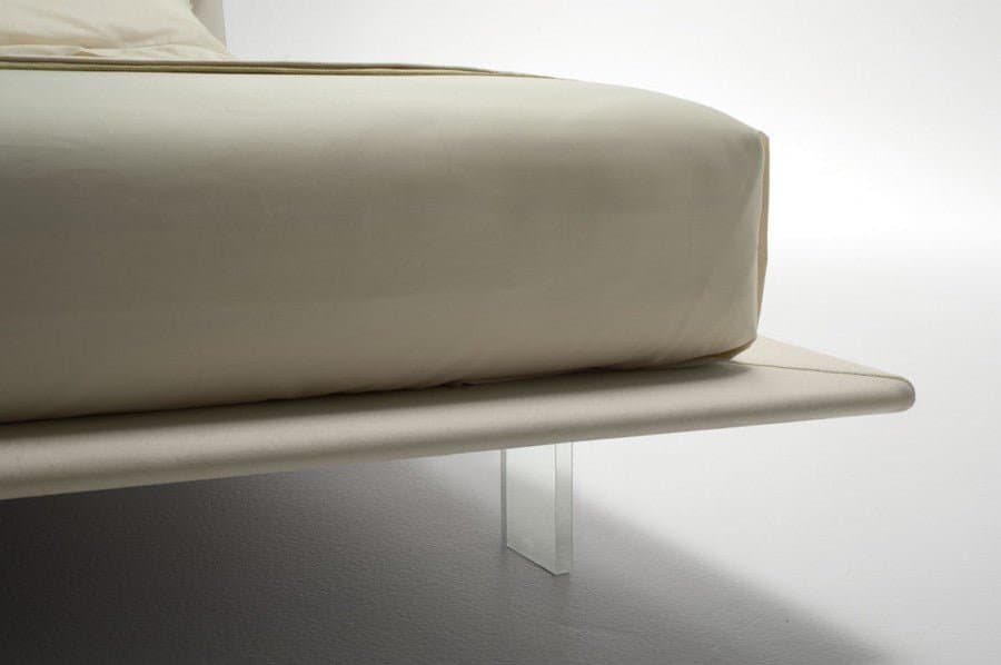 Pat JT Self-Standing 4