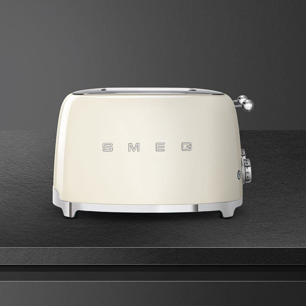 Prajitor de paine Smeg TSF03CREU 3