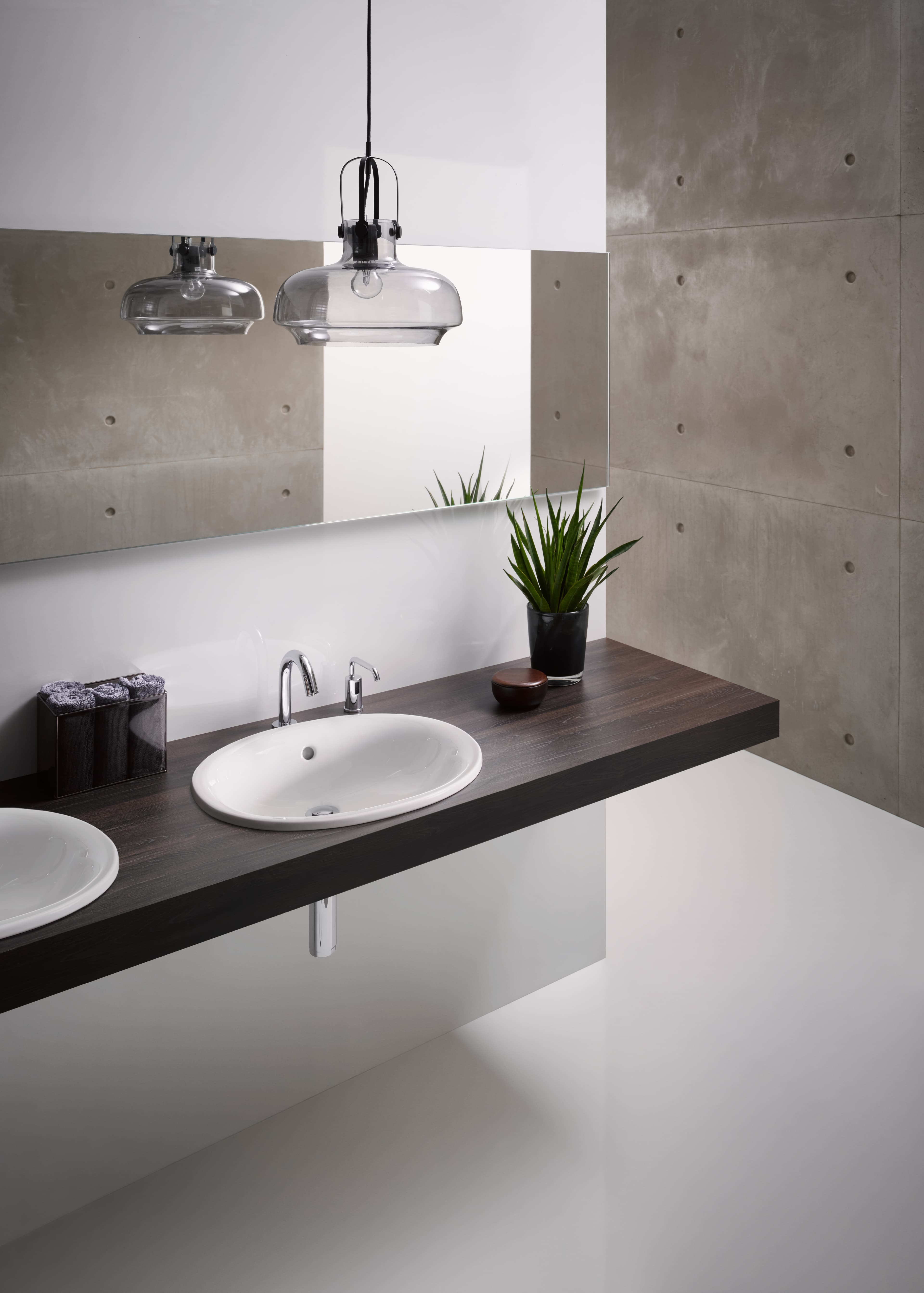 Lavoar cu margine proprie, rotund  
530 mm, fără orificiu robinet, cu preaplin 2